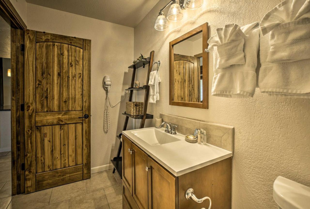 Adobe-Style Abode With Amenities - Walk To Plaza! Διαμέρισμα Σάντα Φε Εξωτερικό φωτογραφία